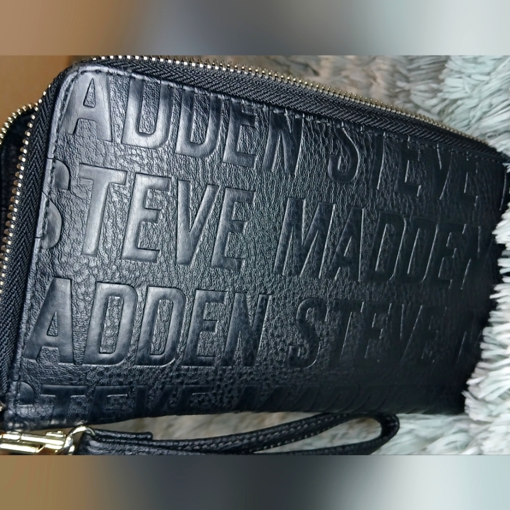 Steve Madden Black Embossed Wallet